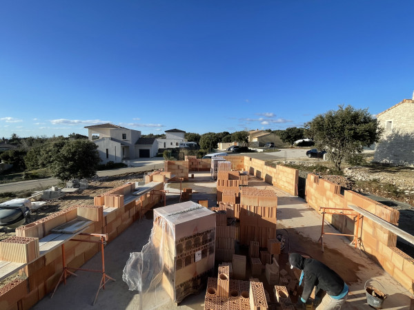 Chantier de construction à Sainte-Cécile-les-Vignes